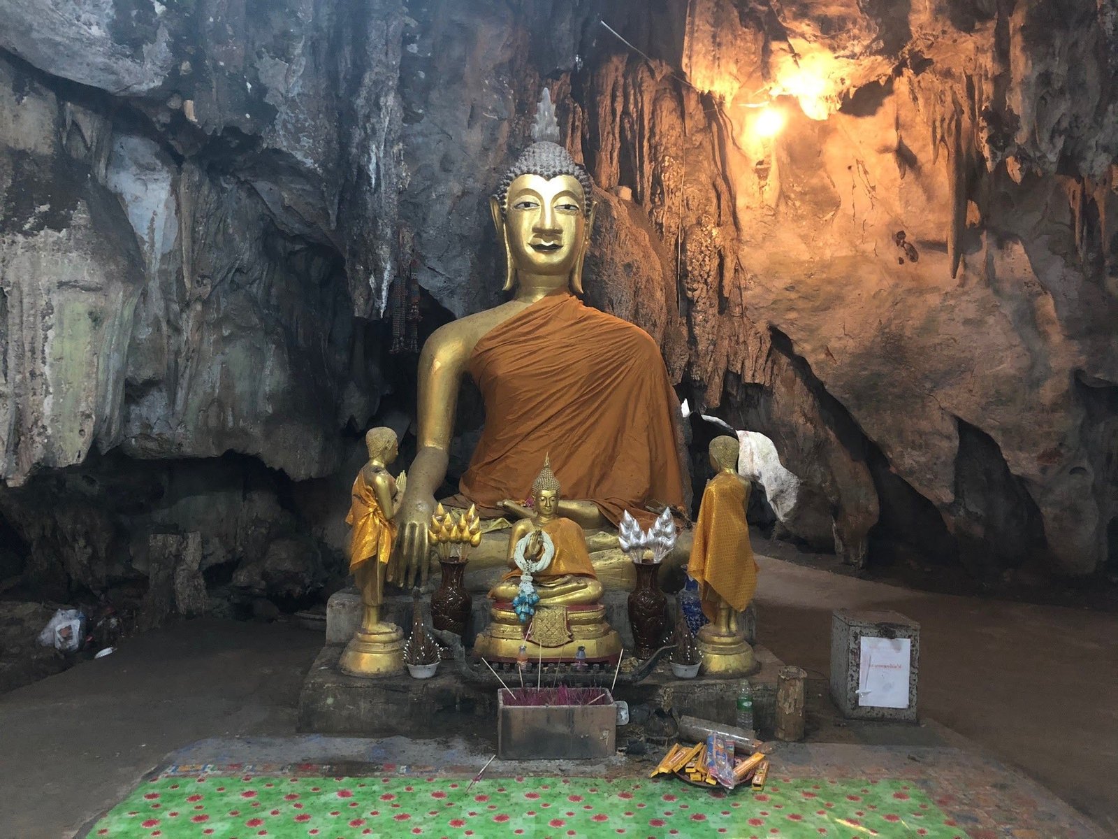 วัดถ้ำเขาปูน: หนีความวุ่นวายไปหาความสงบ