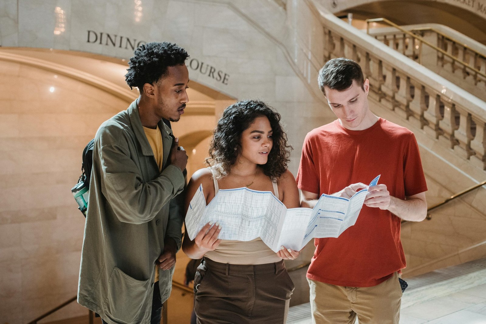 🛻 เหมารถเที่ยวกับคนขับ ดีกว่าเช่ารถขับเองจริงไหม?